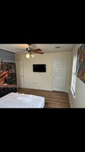 245 Leslie St, Unit 245 in Newark, NJ - Building Photo - Building Photo