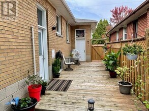 137 Palm Dr in Toronto, ON - Building Photo - Building Photo