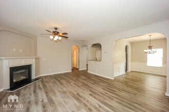 61 Matador Way in Newnan, GA - Building Photo - Building Photo