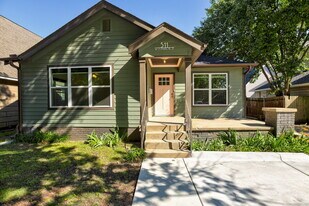 511 W Comanche St in Norman, OK - Building Photo