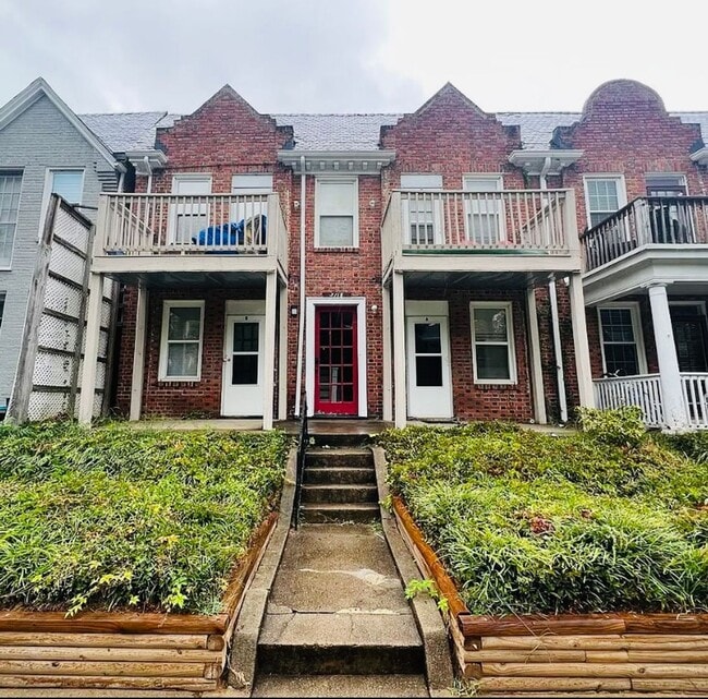 property at 3118 Hanover Ave