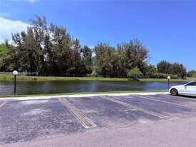 16465 NE 22nd Ave in Miami, FL - Building Photo