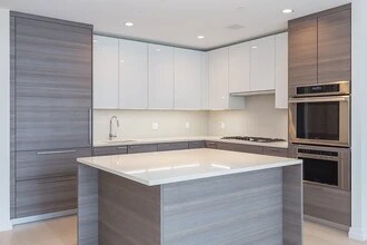 1 Franklin St, Unit 3107 in Boston, MA - Foto de edificio - Building Photo