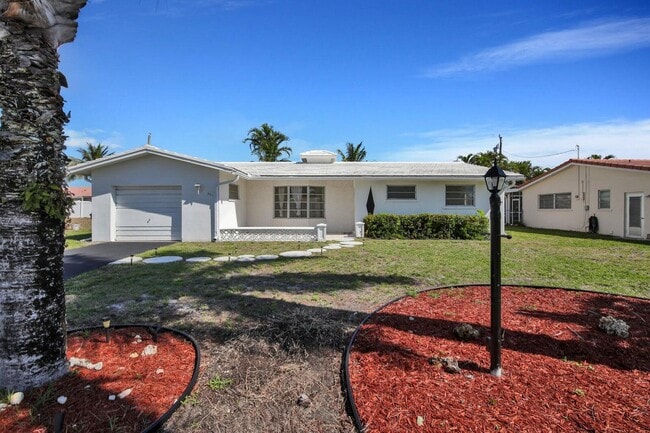 301 NE 24th St in Boca Raton, FL - Building Photo - Building Photo