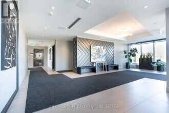 200 Lagerfeld Dr in Brampton, ON - Building Photo - Building Photo