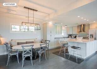 46 Cliff Dr in Sag Harbor, NY - Building Photo - Building Photo