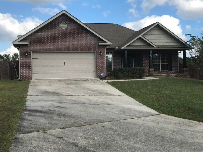 property at 806 Yew Cir