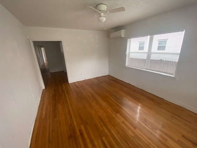 2136 College St in Jacksonville, FL - Building Photo - Building Photo