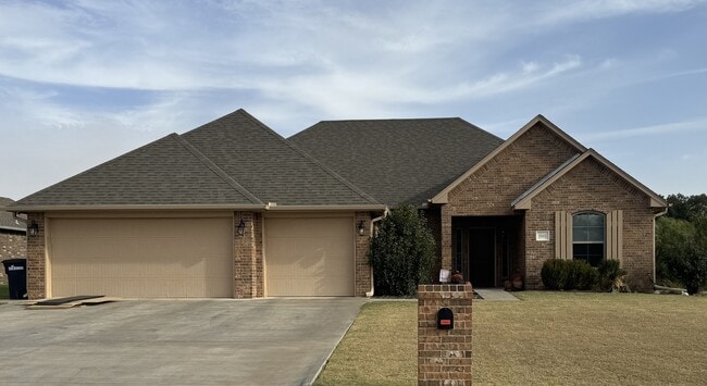 property at 2001 Mt Vernon Rd