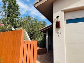 250 Kachina Dr in Sedona, AZ - Building Photo - Building Photo