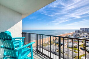1415 Ocean Shore Blvd in Ormond Beach, FL - Building Photo