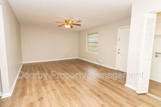 5120 Old Trail in Red Bank, TN - Building Photo - Building Photo