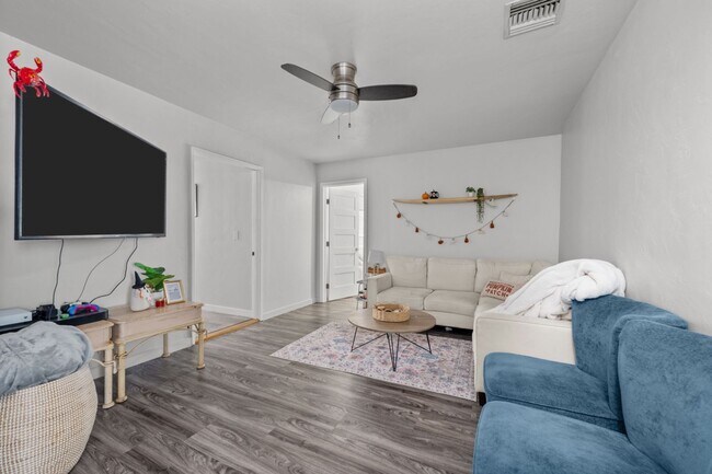 5168 Tipton St in San Diego, CA - Building Photo - Building Photo