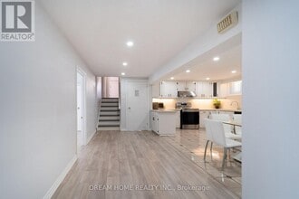 6 Alcester Ct in Toronto, ON - Building Photo - Building Photo