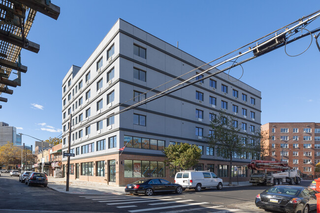 3217 Westchester Ave in Bronx, NY - Building Photo - Building Photo