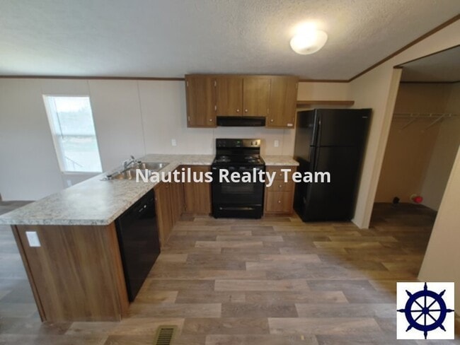 5115 E 14th St in Panama City, FL - Building Photo - Building Photo