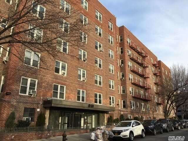 41-50 78th St-Unit -321 in Queens, NY - Building Photo