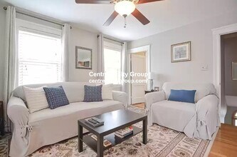 33 Harriet St, Unit #2 in Boston, MA - Building Photo - Building Photo