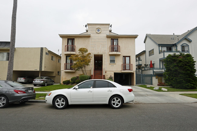 3357 Keystone Ave in Los Angeles, CA - Foto de edificio - Building Photo