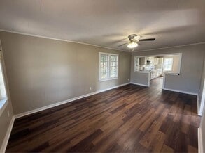 805 S McGown St in Rayne, LA - Building Photo - Building Photo