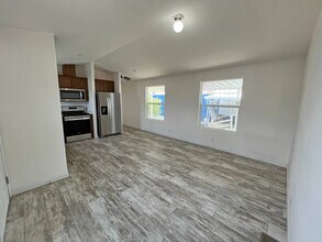 1453 Elizabeth St in Coalinga, CA - Building Photo - Building Photo