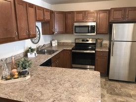 Lakeview Senior Apartments in Beavercreek, OH - Building Photo