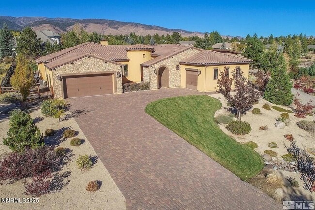 property at 3945 Aspen Hollow