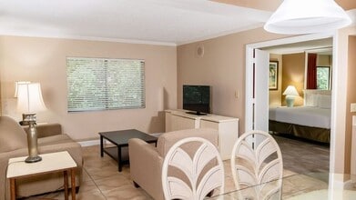 2791 N Poinciana Blvd, Unit 2BC in Kissimmee, FL - Building Photo - Building Photo