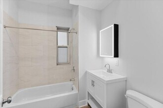 858 N Paulina St in Chicago, IL - Building Photo - Building Photo