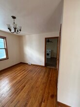 162 Seminary Ave, Unit 2 in Binghamton, NY - Foto de edificio - Building Photo