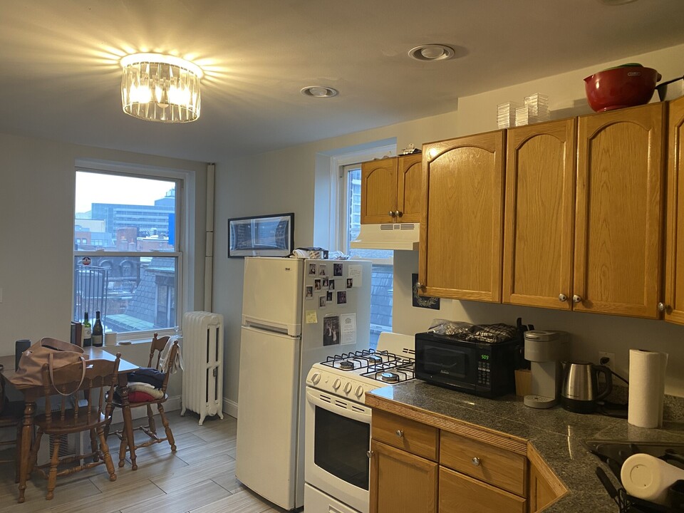 20 Joy St, Unit 7 in Boston, MA - Building Photo