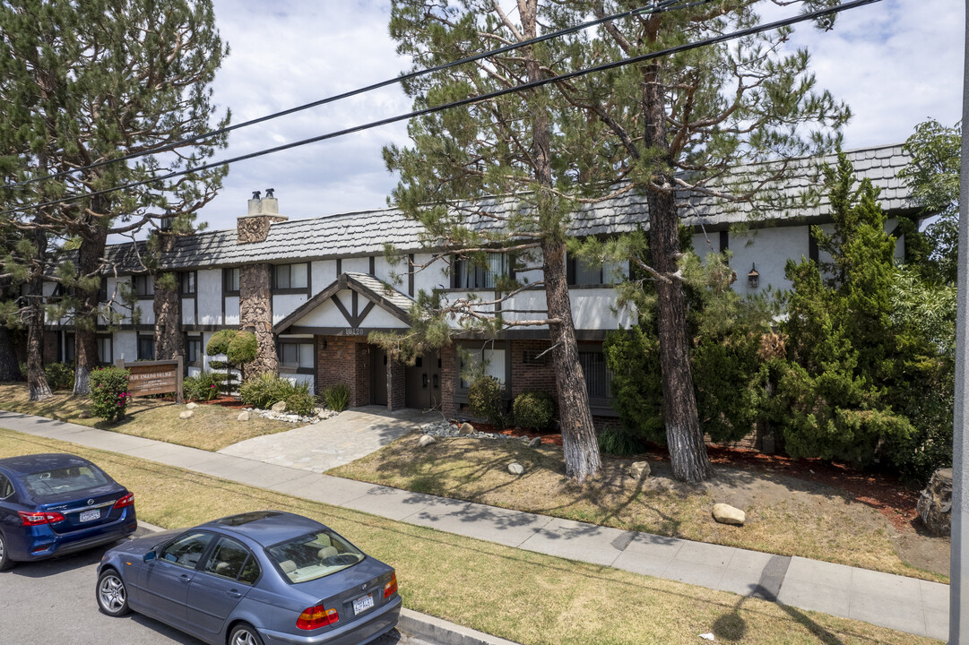 Olde English Village in Mission Hills, CA - Building Photo