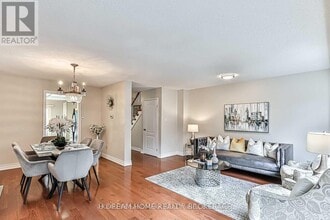 115 Carnival Ct in Toronto, ON - Building Photo - Building Photo