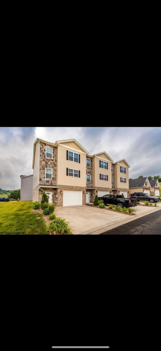 property at 201 Red Oak Ln