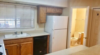 8199 Welby Rd-Unit -APT 3406 in Thornton, CO - Foto de edificio - Building Photo