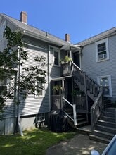 7 Friend St in Kennebunk, ME - Building Photo - Building Photo