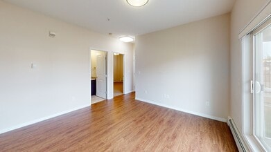 10004-1097A 97A St in Grande Prairie, AB - Building Photo - Building Photo