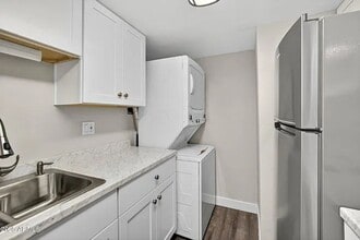 860 E Brown Rd in Mesa, AZ - Foto de edificio - Building Photo