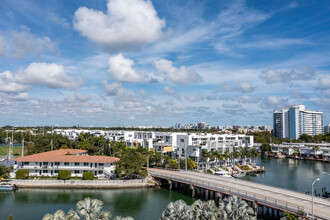 Iris on the Bay in Miami Beach, FL - Building Photo - Building Photo