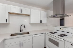 The Monterey in Mesa, AZ - Building Photo