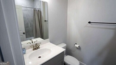 2155 Burnside Dr NW in Atlanta, GA - Building Photo - Building Photo