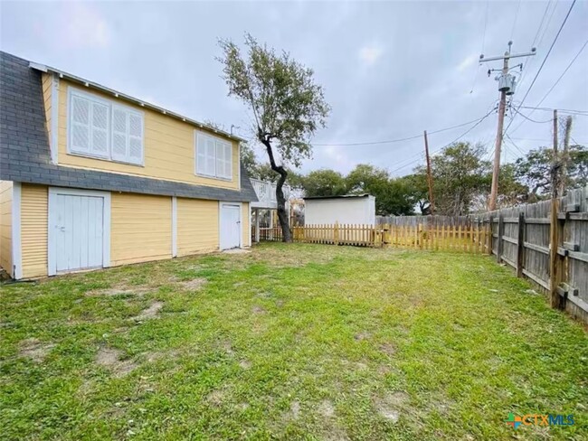 119 S Rife St in Aransas Pass, TX - Building Photo - Building Photo