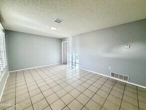 1808 Loanda Ln in El Paso, TX - Building Photo - Building Photo