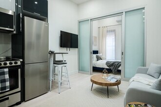 317 E 78th St in New York, NY - Building Photo - Building Photo