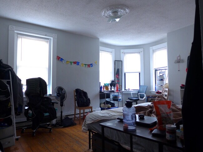 33 Gay Head St, Unit 3