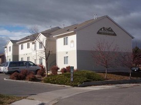 Shadow Mountain Apartments