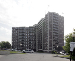 Lincoln Towers Apartments