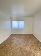 130 S M St in Lompoc, CA - Building Photo - Building Photo