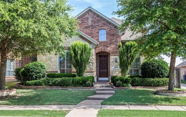 property at 1904 Kirby Ln