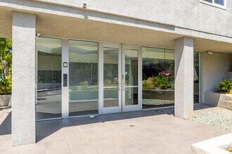 Cynthia Del Sol in West Hollywood, CA - Foto de edificio - Building Photo